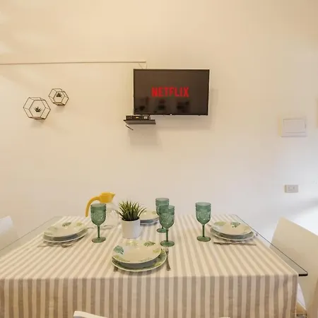 Family House 450m To The Torre delle Stelle